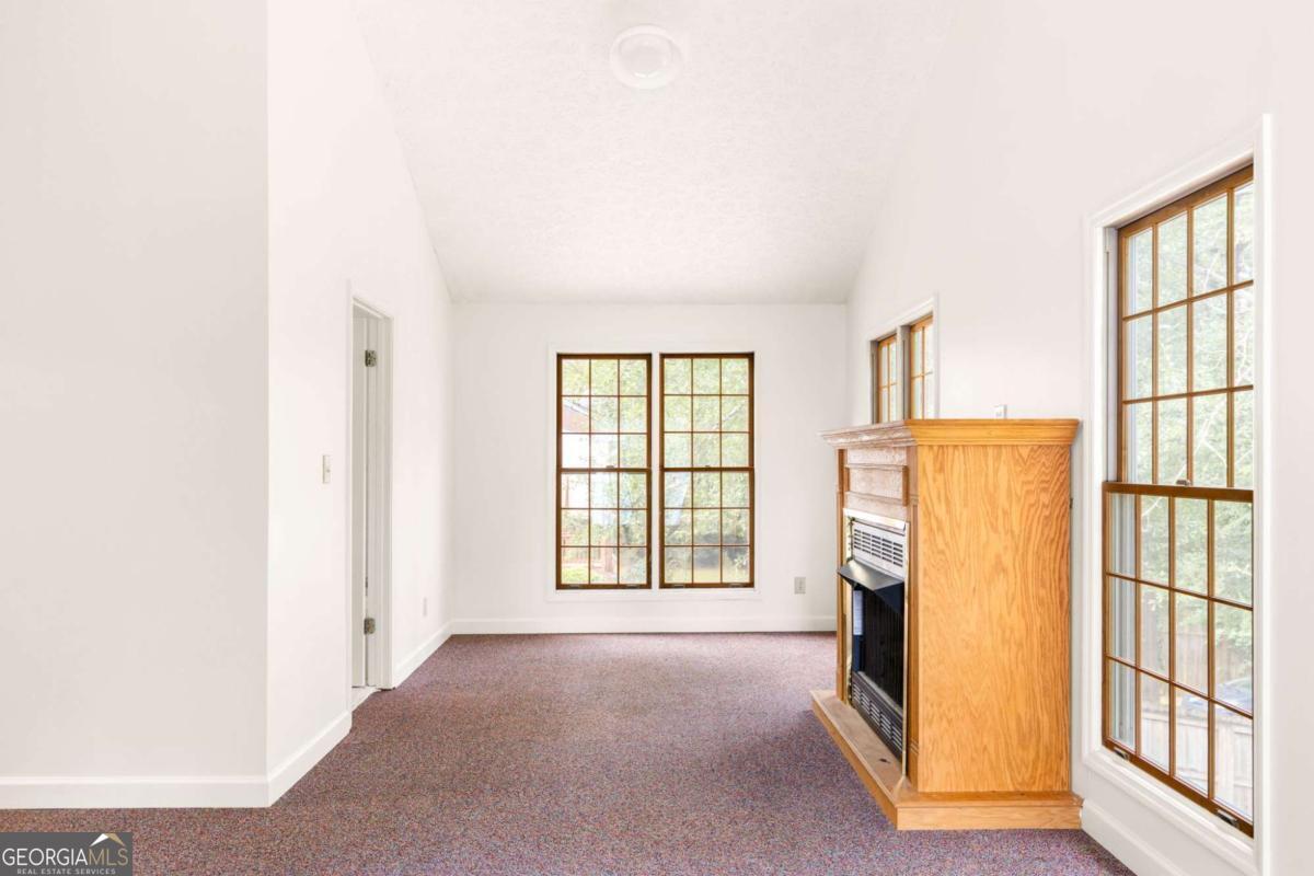2510 Jewel Street Property Photo 13