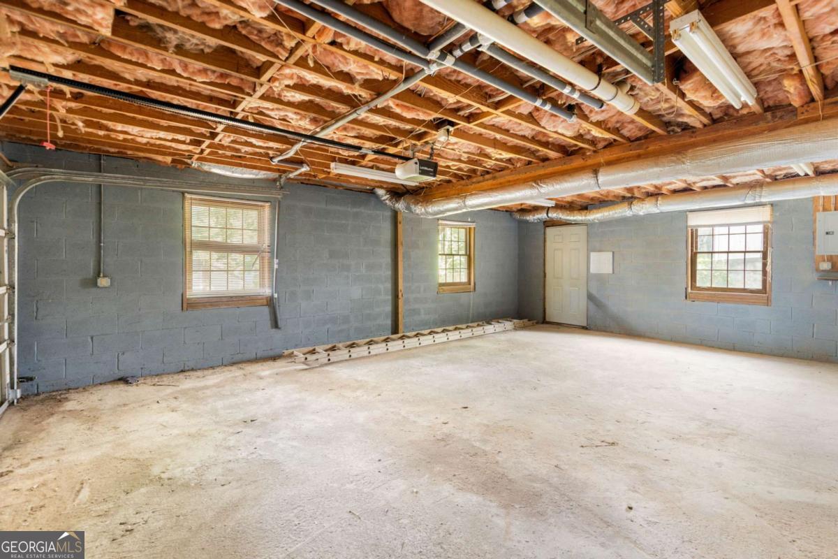 2510 Jewel Street Property Photo 25