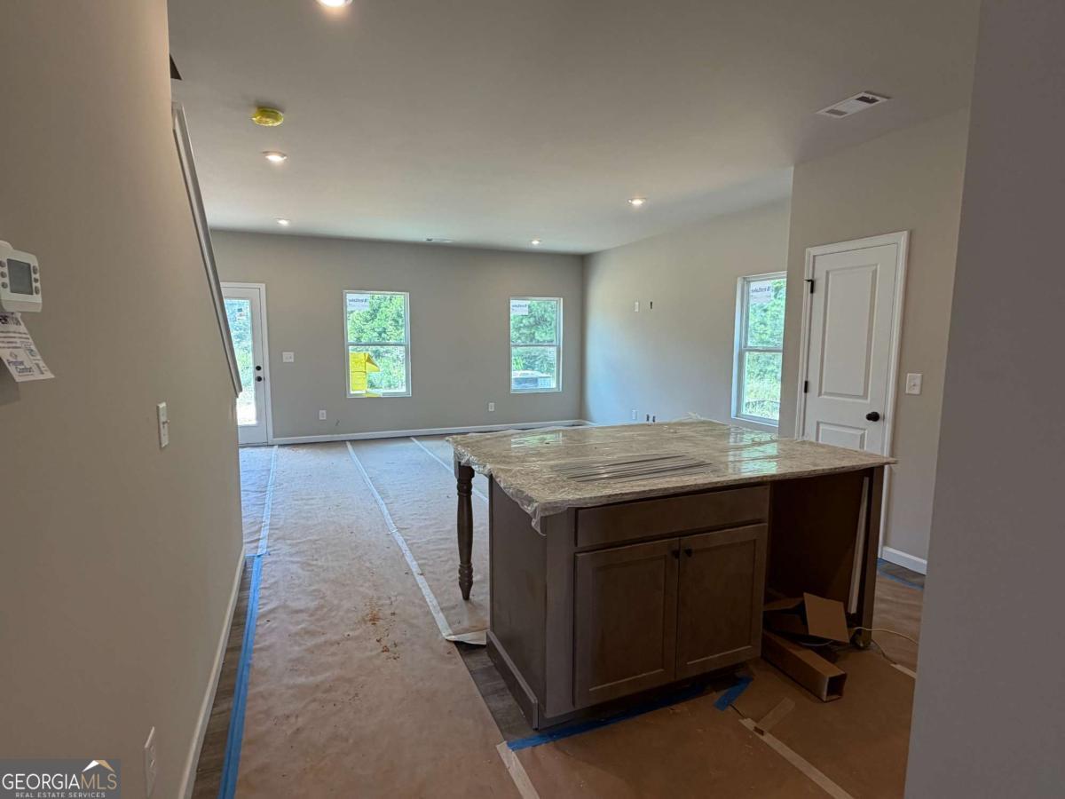 329 Rolling Green Road Property Photo 2