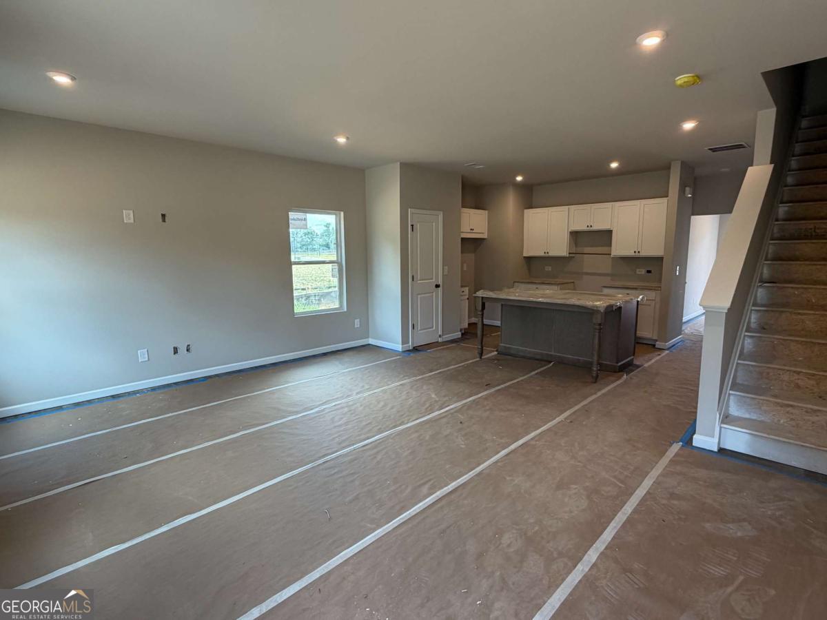 329 Rolling Green Road Property Photo 5