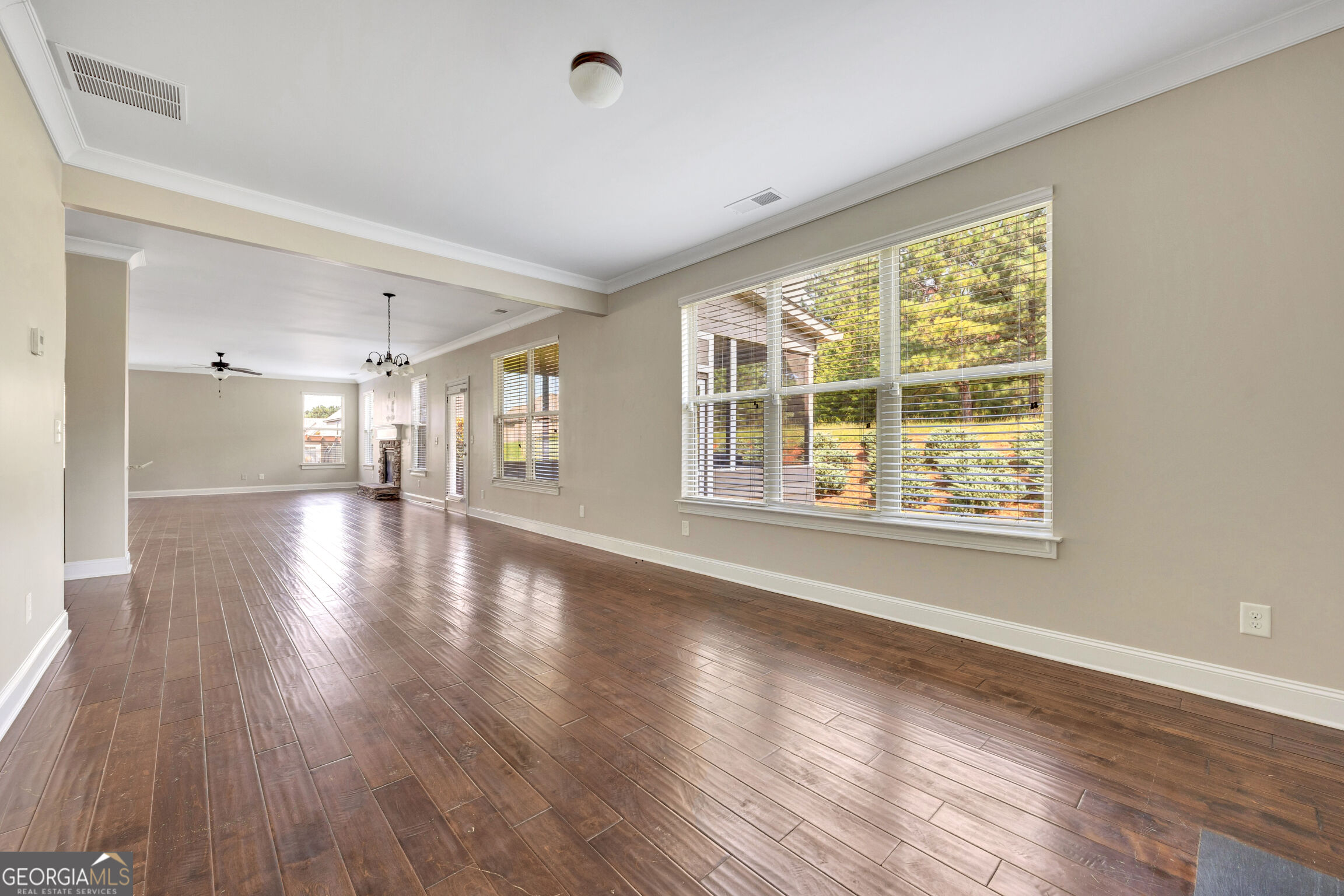 910 Southfork Drive Property Photo 19