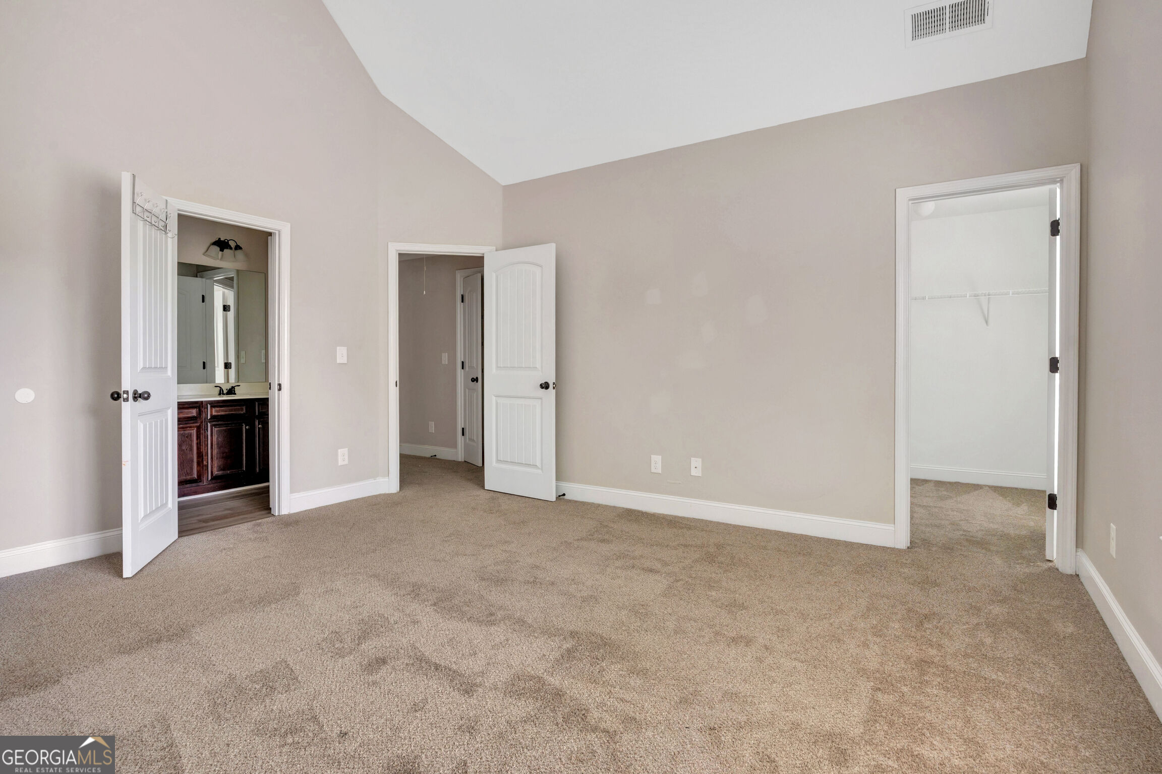 910 Southfork Drive Property Photo 35
