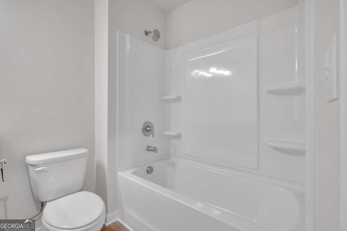 105 Village Green Drive # 171 Property Photo 16