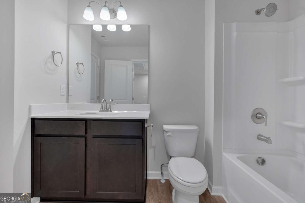 105 Village Green Drive # 171 Property Photo 17