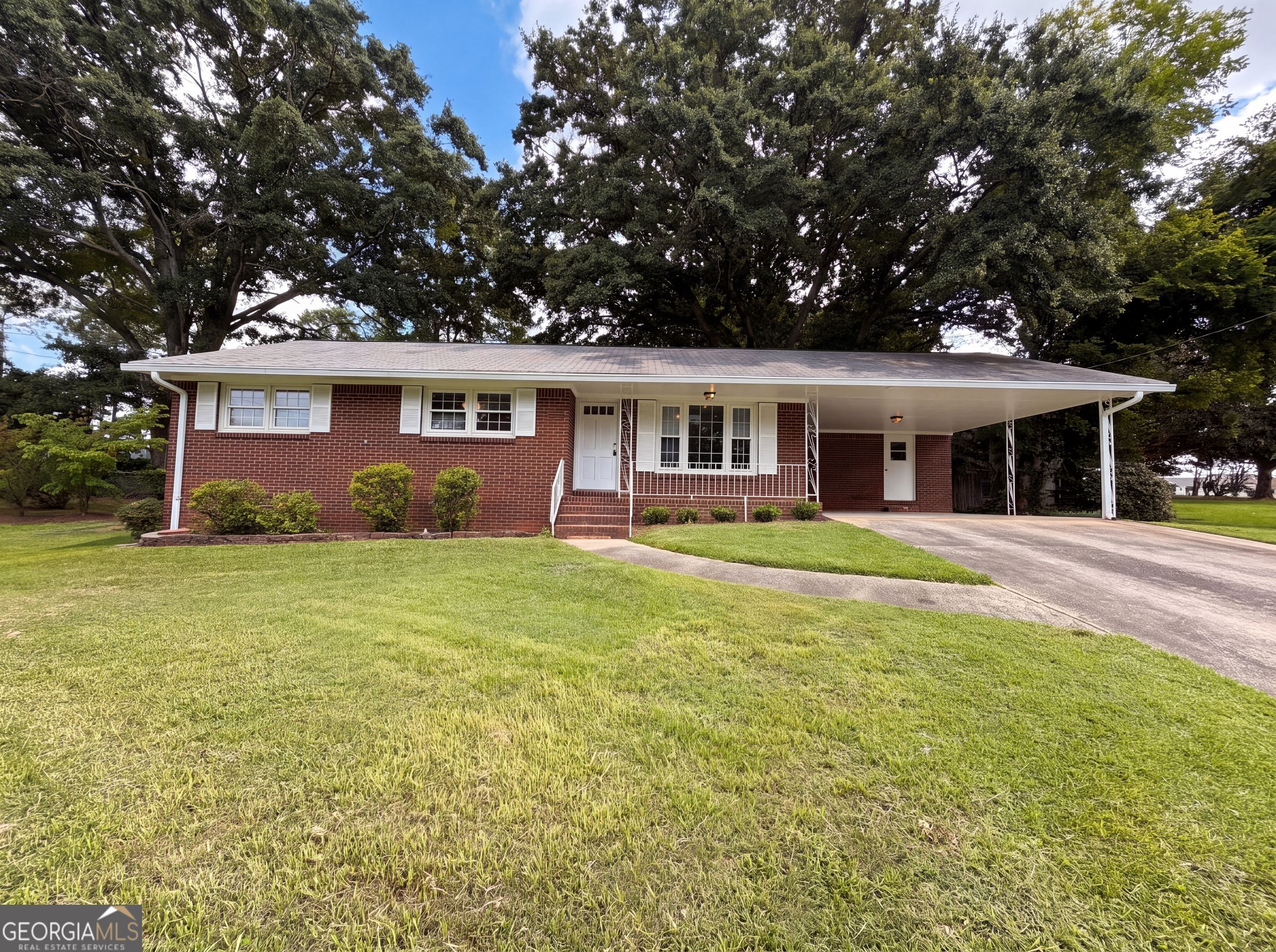 1276 Robin Road Ne Property Photo 6