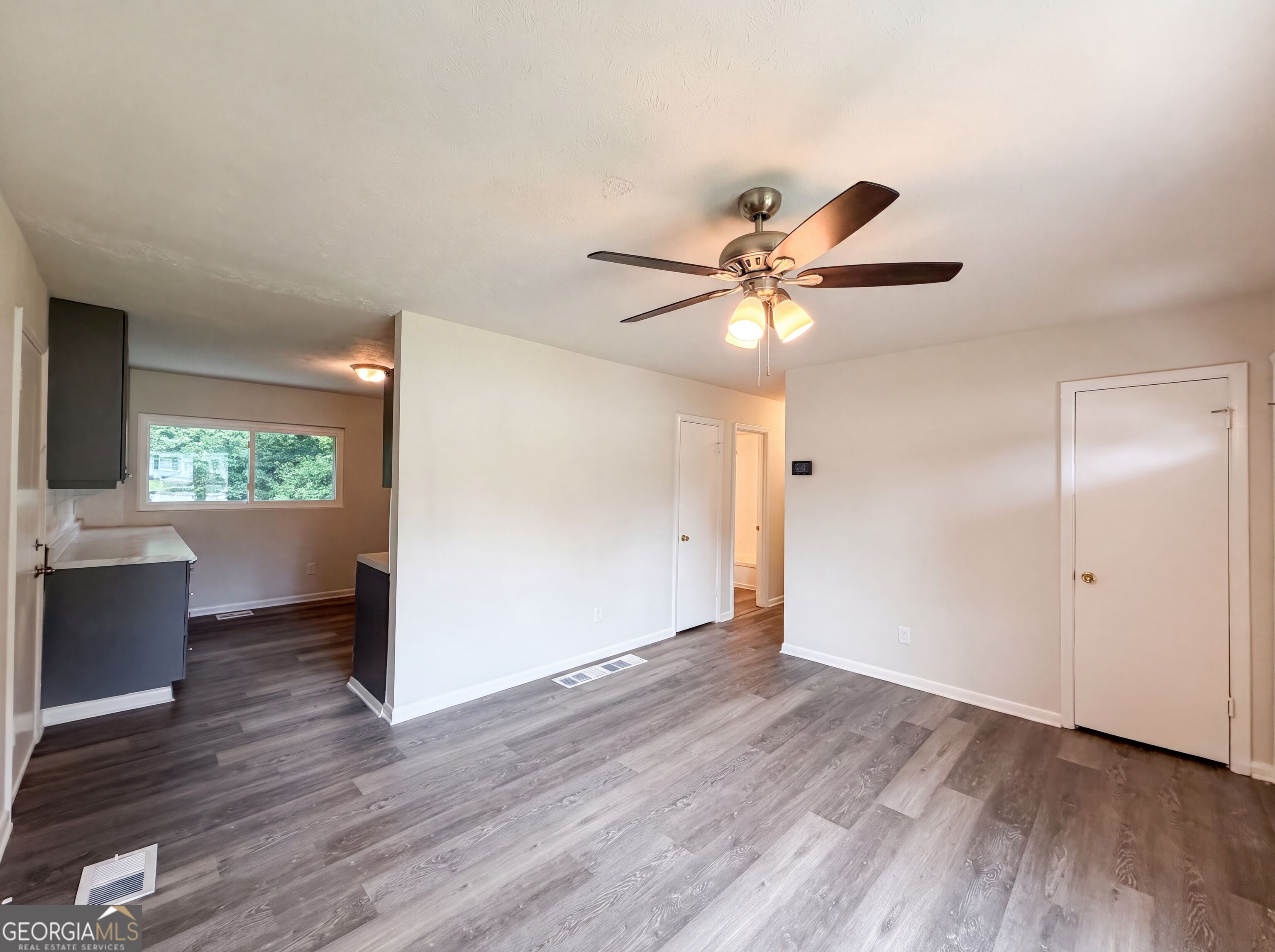 6970 Mary Court Property Photo 7