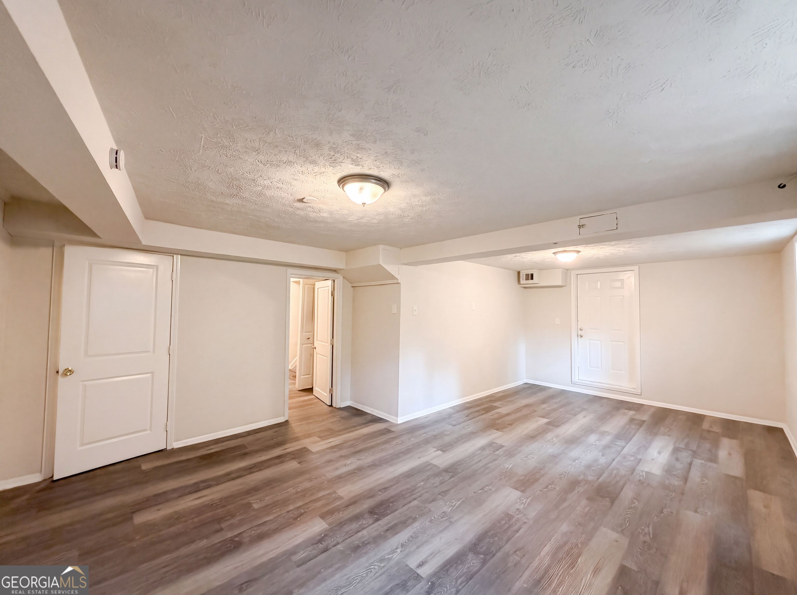 6970 Mary Court Property Photo 18