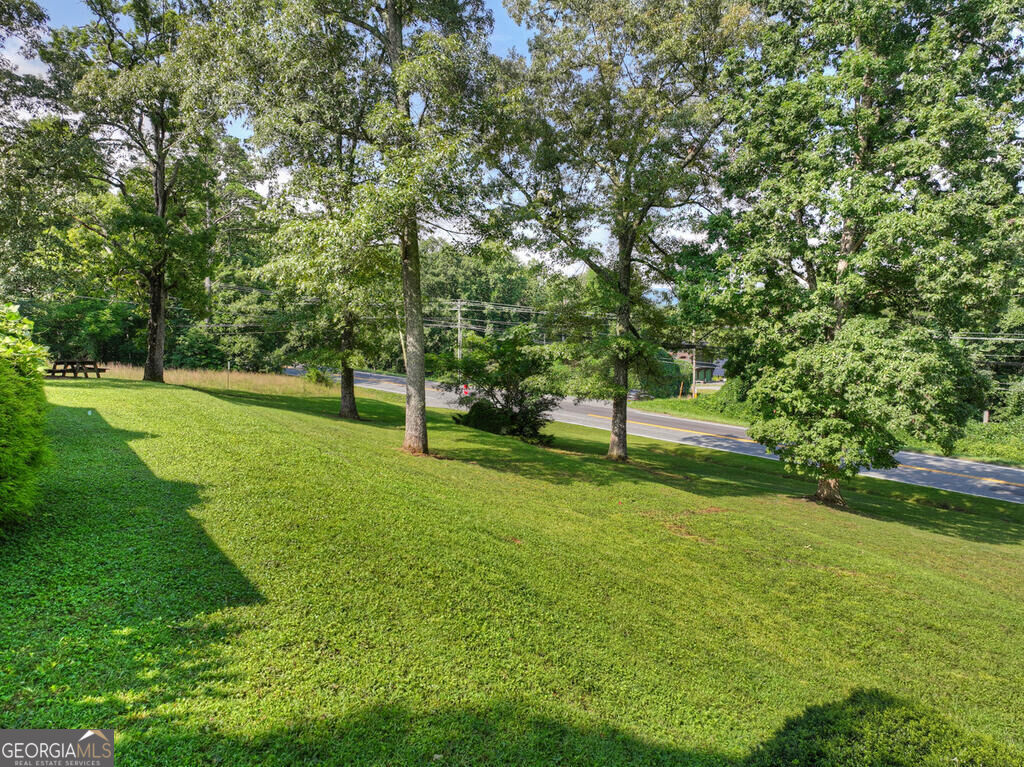 35 E Thomas Road Property Photo 12