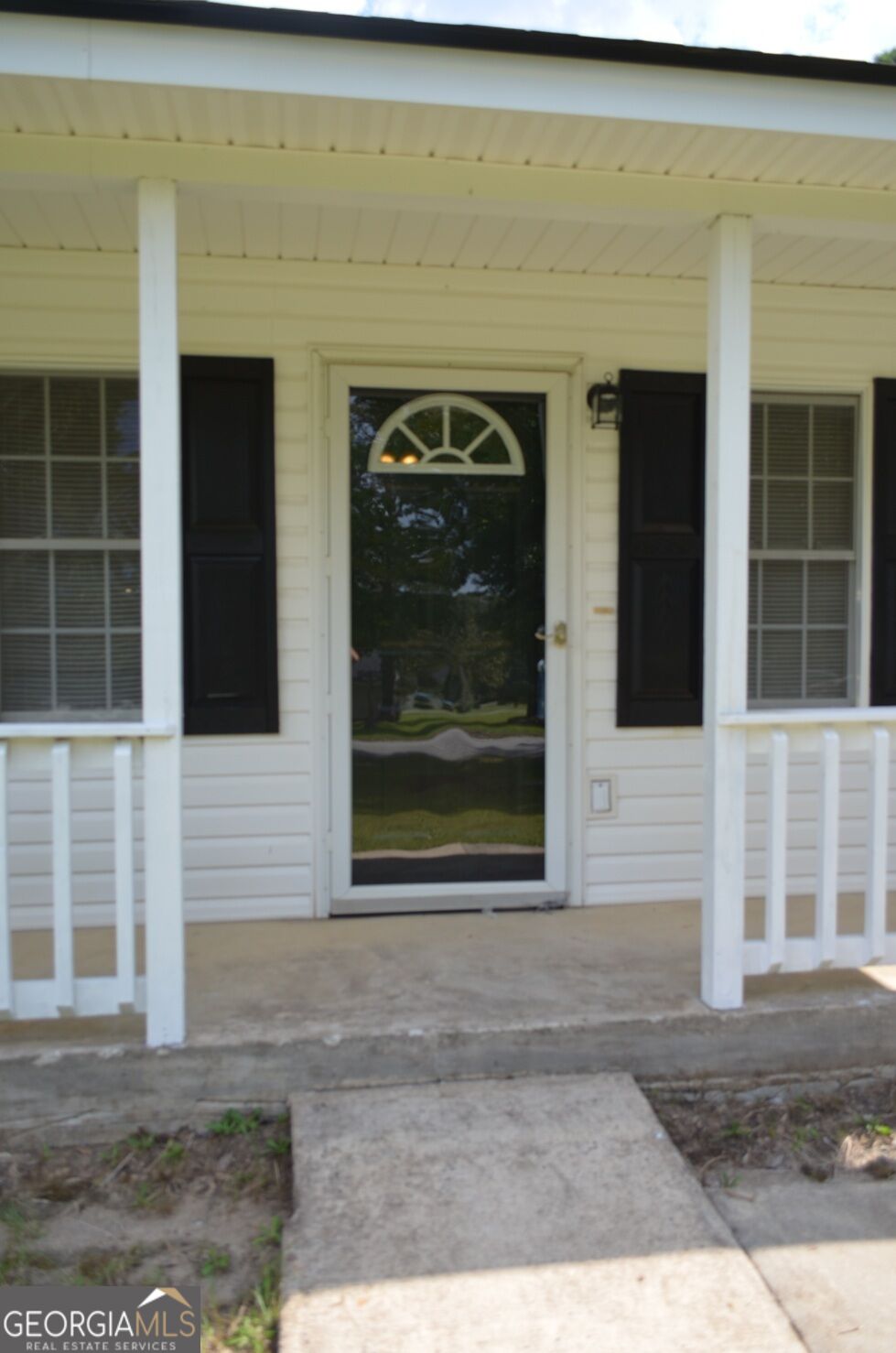 79 N Camp Drive Property Photo 2
