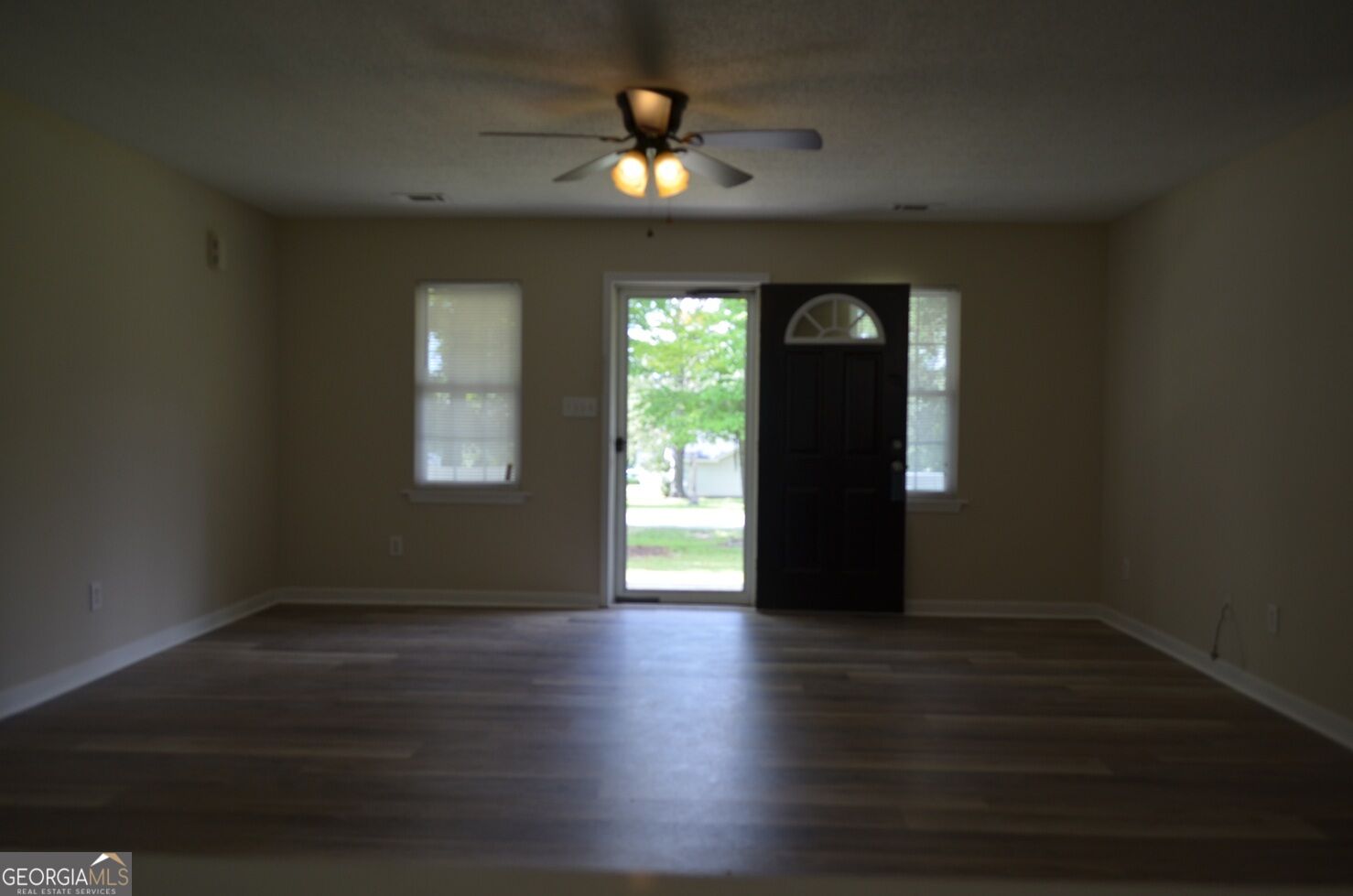 79 N Camp Drive Property Photo 4