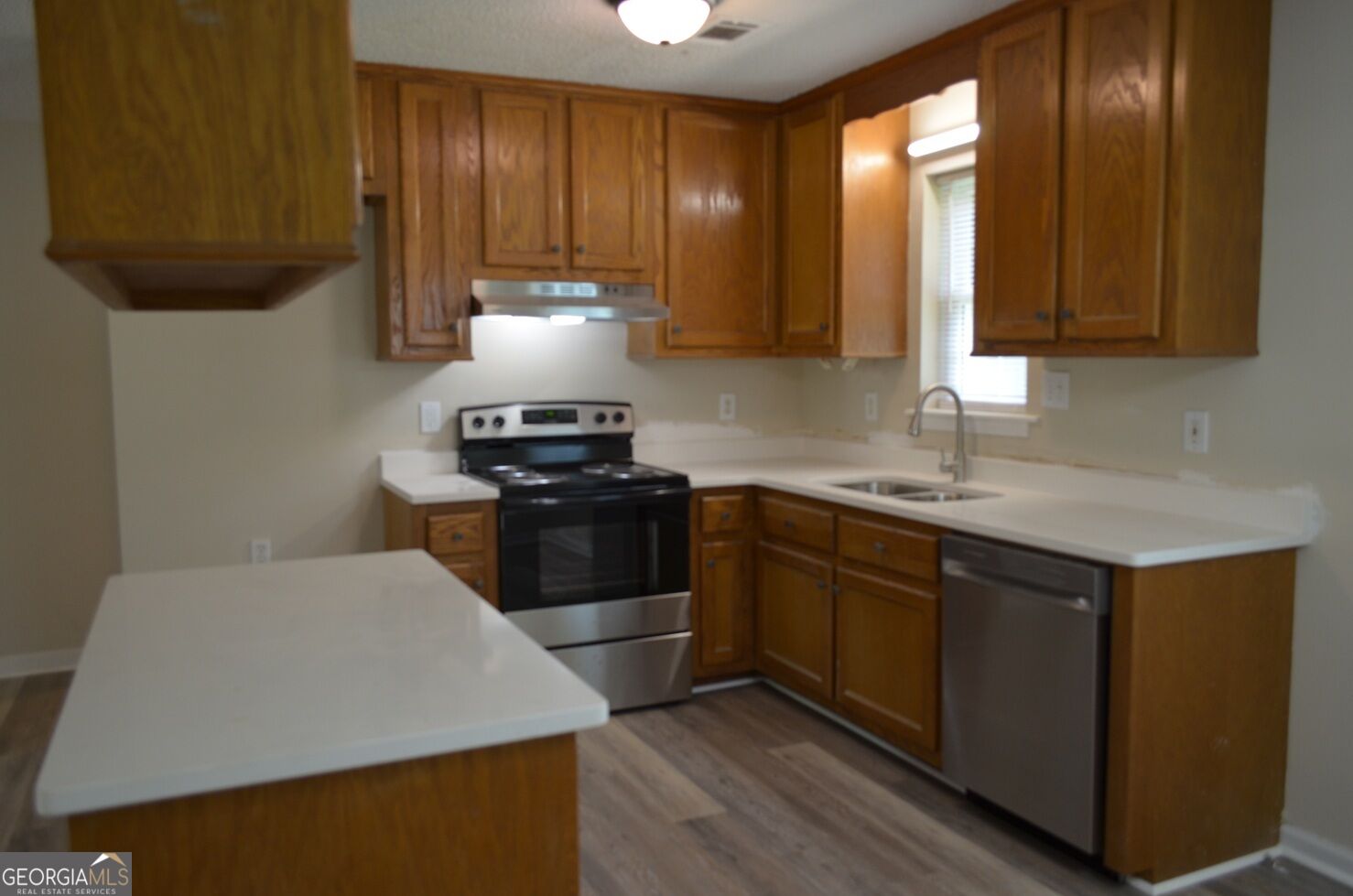 79 N Camp Drive Property Photo 7