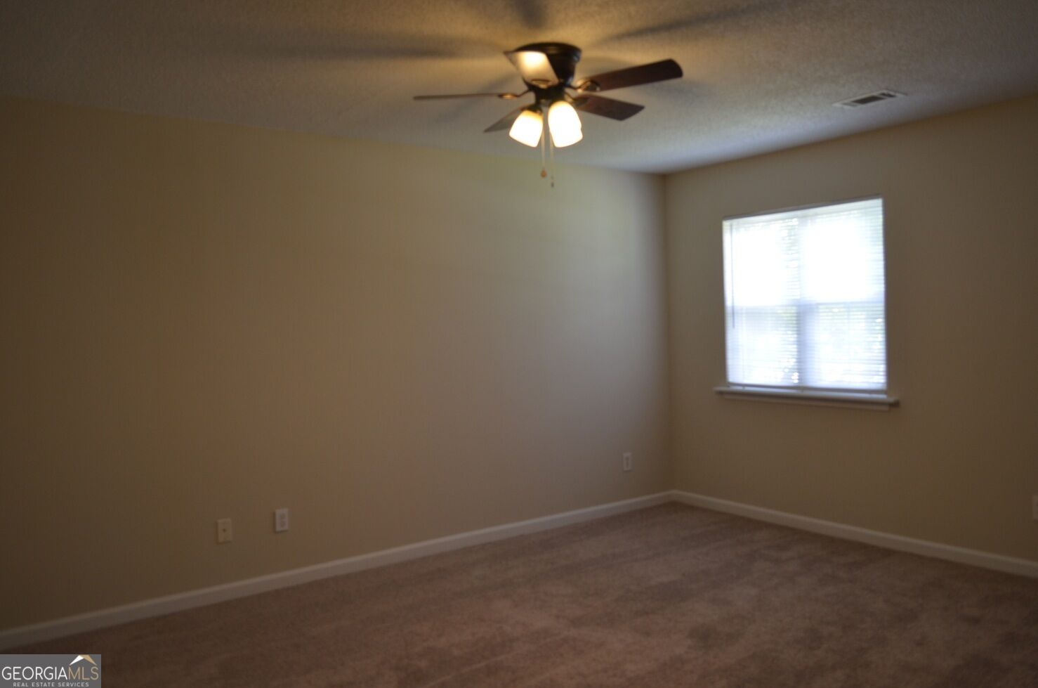 79 N Camp Drive Property Photo 10