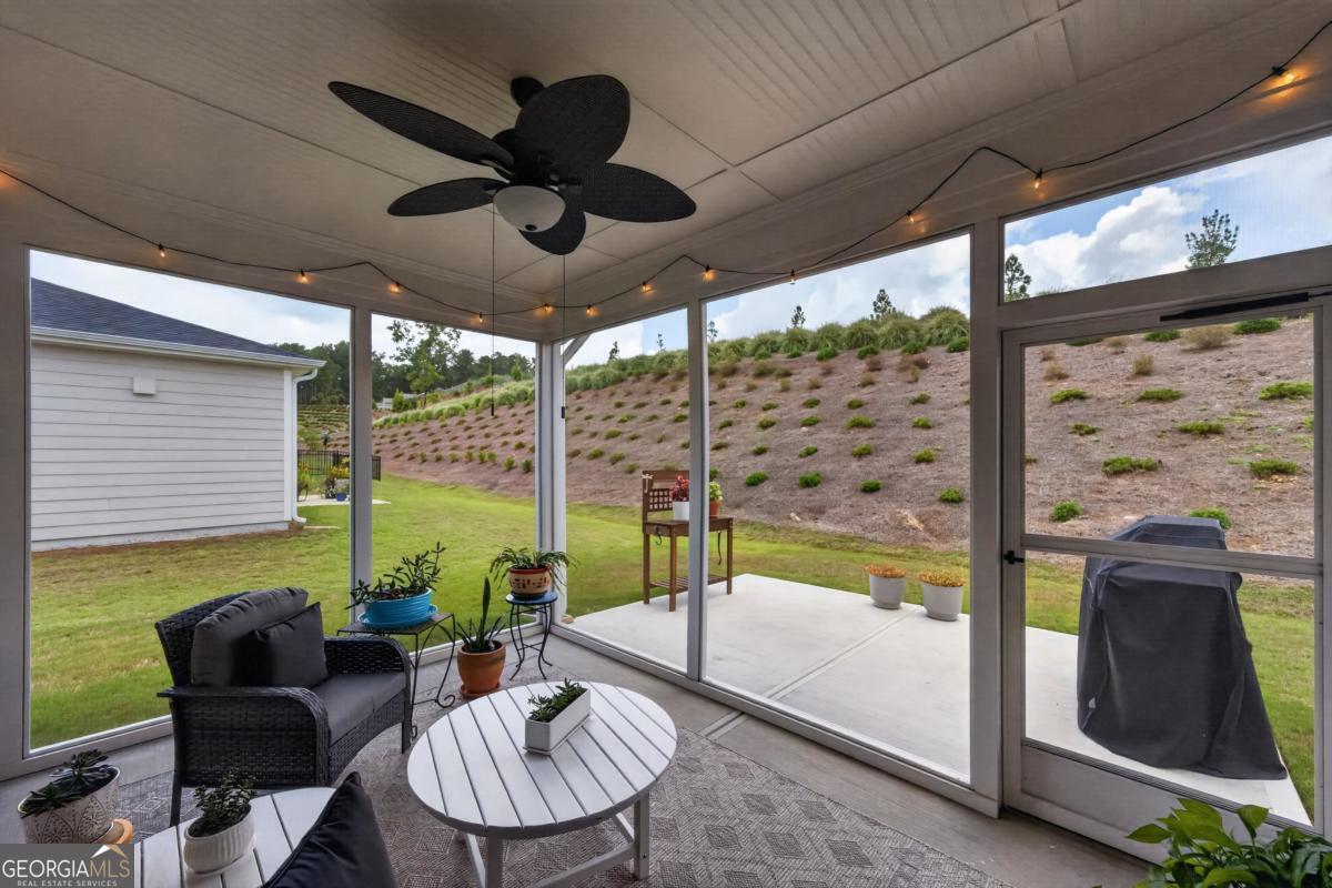 1228 Cypress Way Property Photo 32