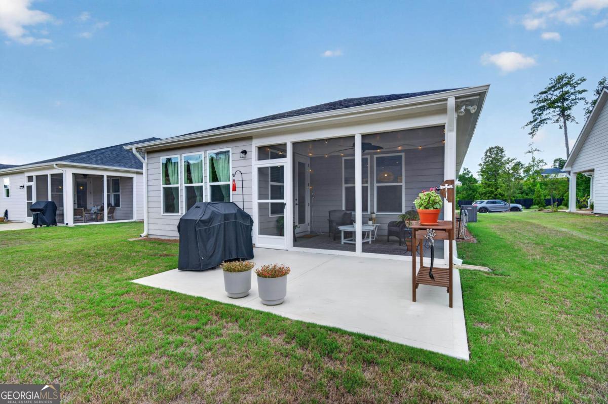 1228 Cypress Way Property Photo 33