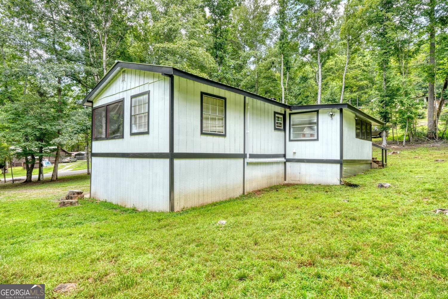 4348 White Oak Drive Property Photo 4