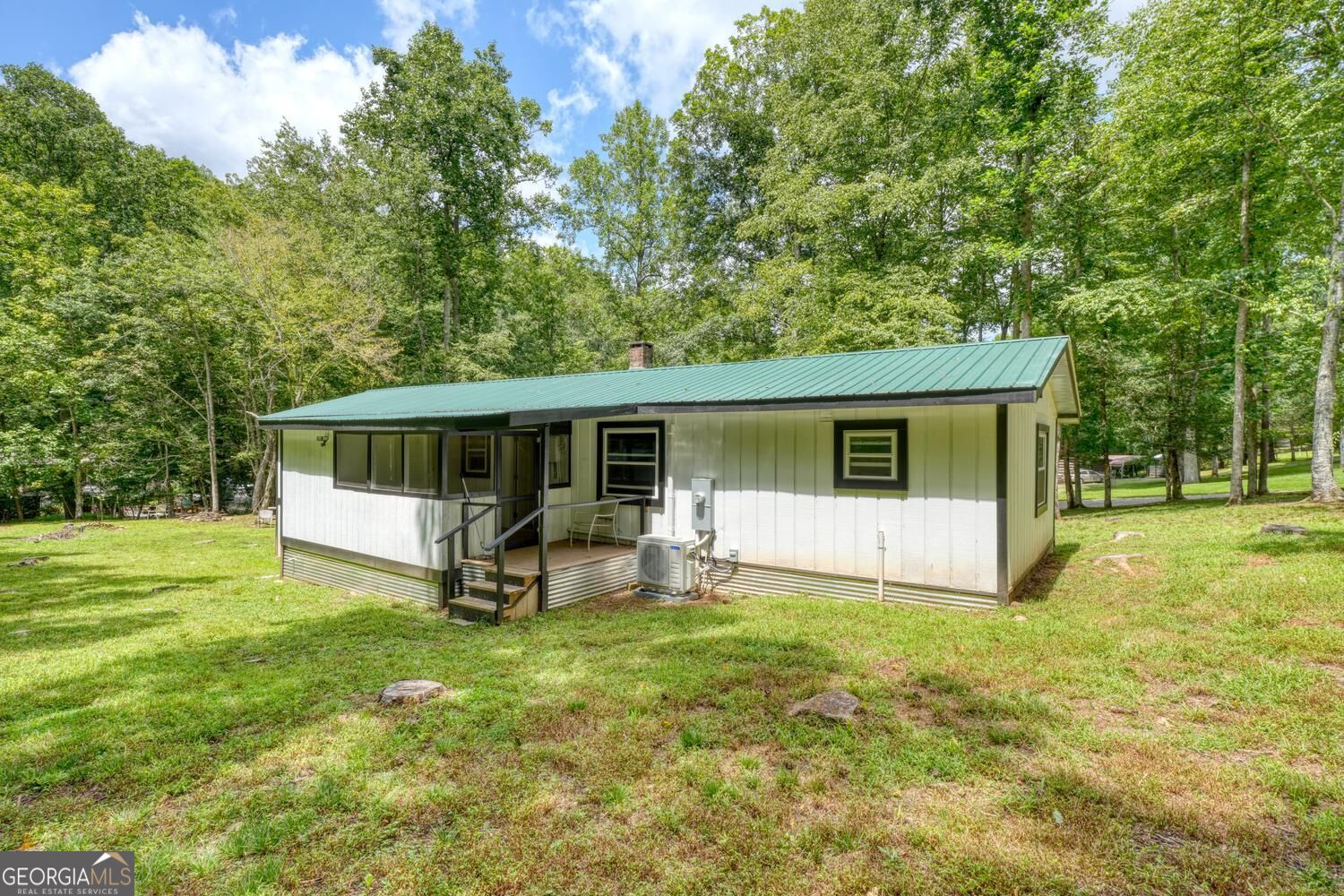 4348 White Oak Drive Property Photo 6