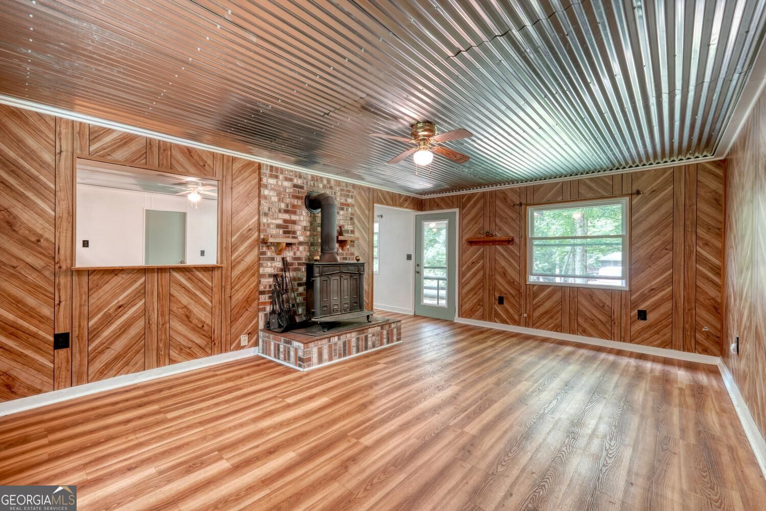 4348 White Oak Drive Property Photo 12
