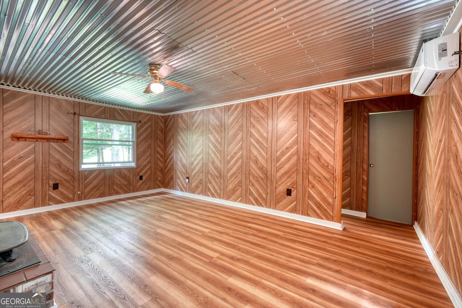 4348 White Oak Drive Property Photo 13