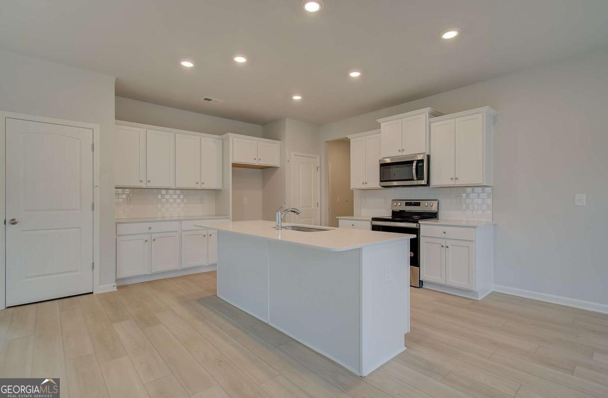 35 Barge Lane Property Photo 13