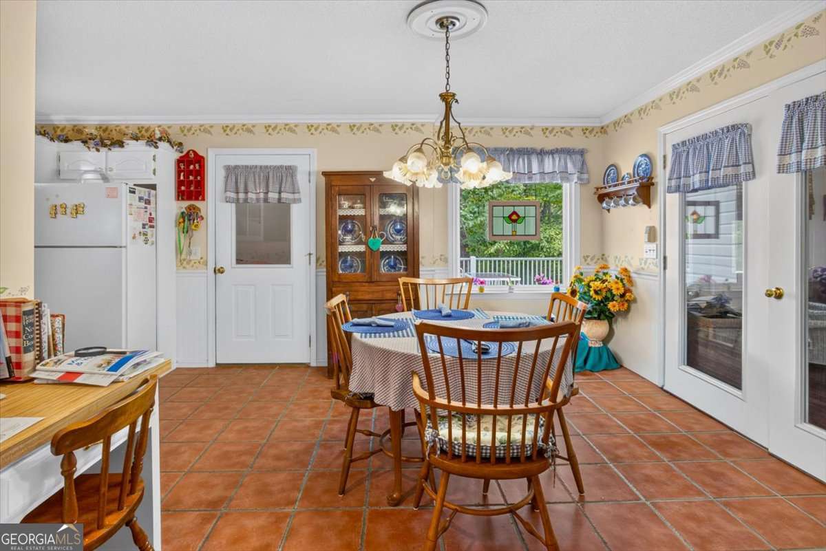 654 Oaklands Drive Property Photo 25