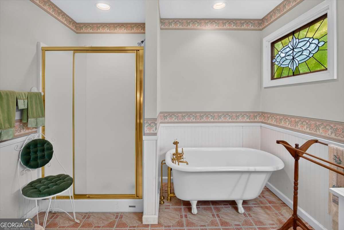 654 Oaklands Drive Property Photo 39