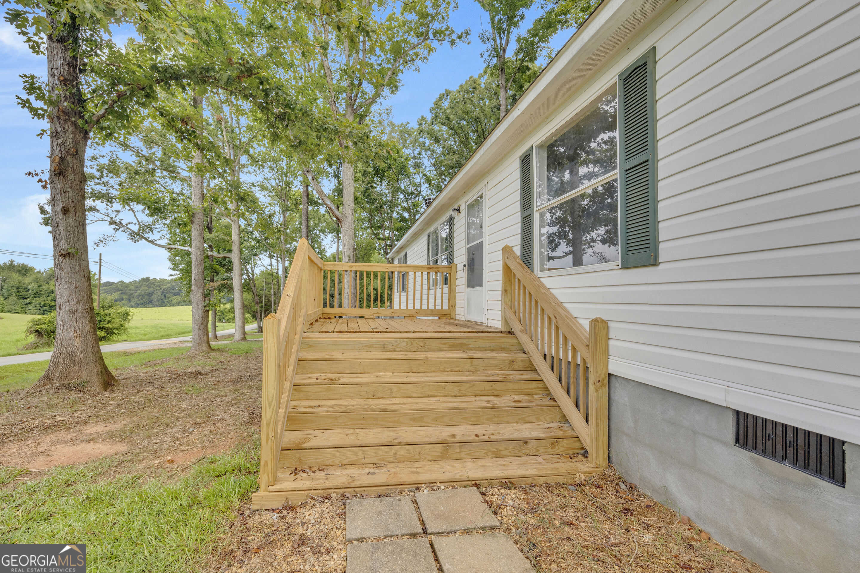 218 Gainesville Street Property Photo 8