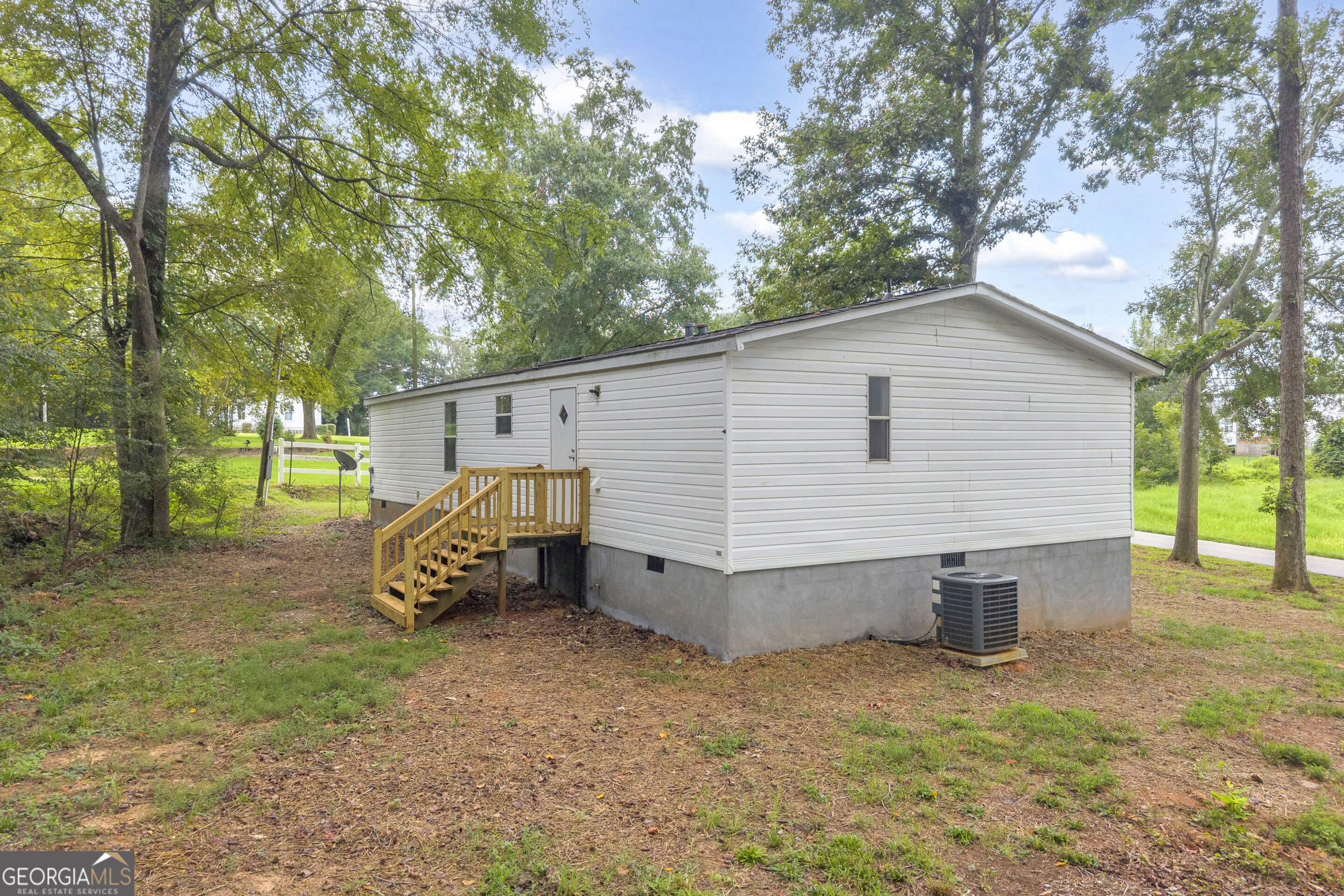 218 Gainesville Street Property Photo 42