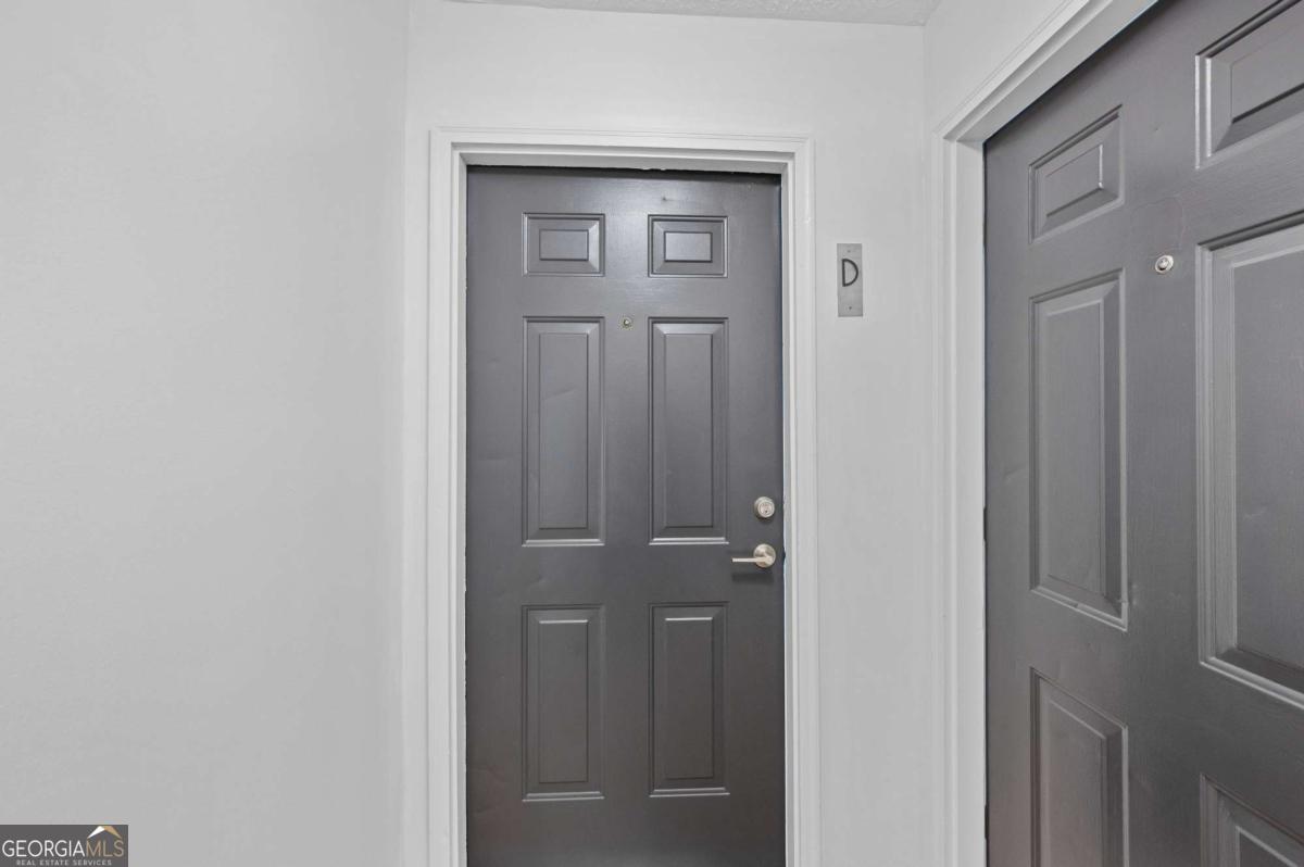 567 Winton Terrace Ne # D Property Photo 2
