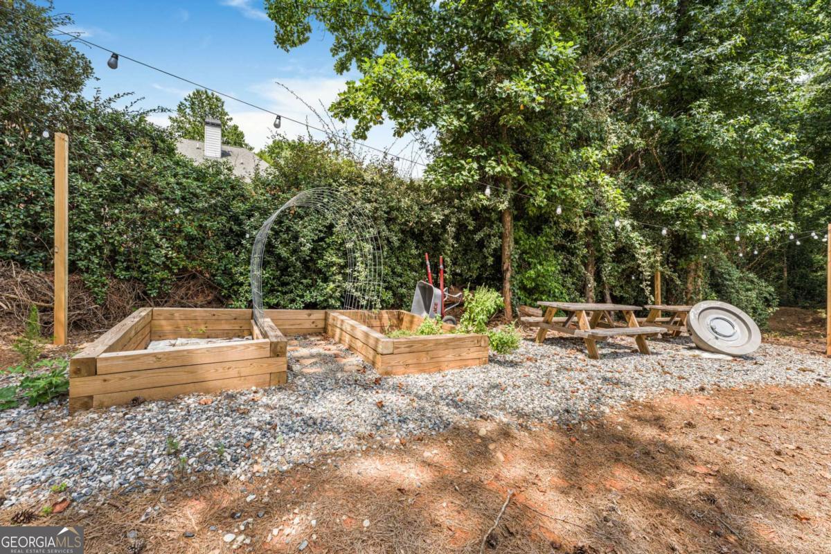 6025 Zinfandel Drive Property Photo 15