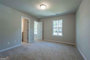 1475 Eastland Road Se Property Photo 12