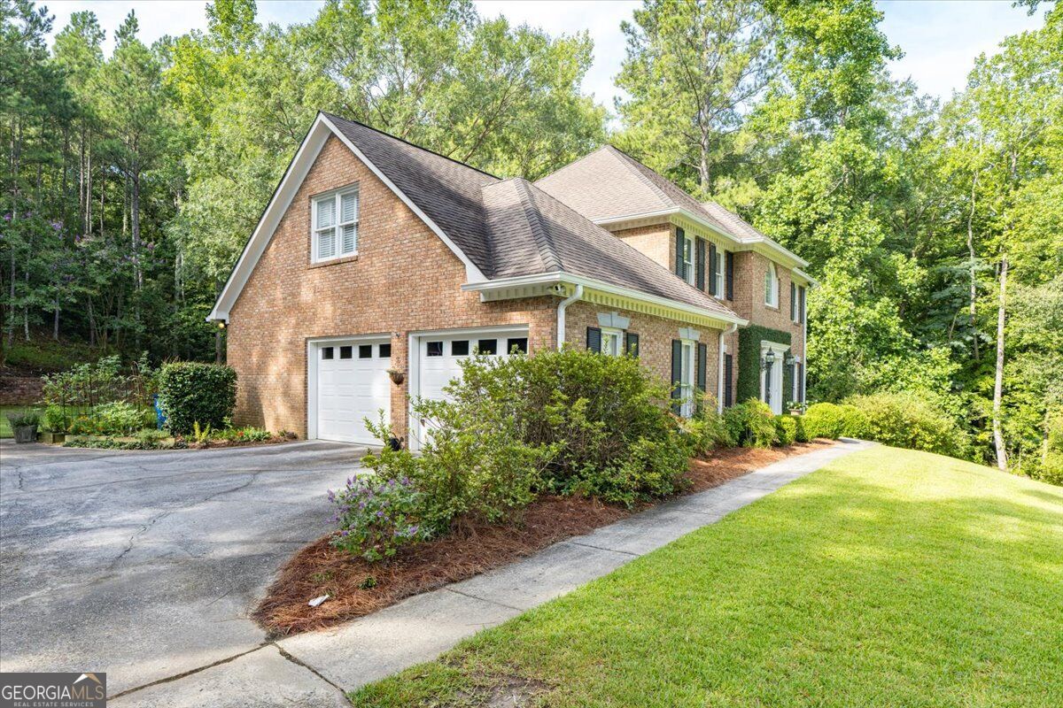 104 Monticlair Court Property Photo 2