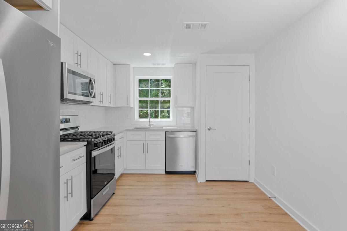 237 Howard Street Ne # 6 Property Photo 7