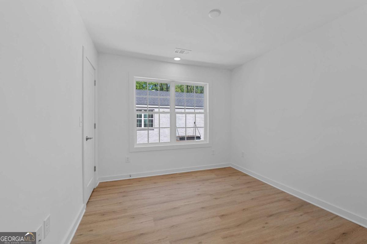 237 Howard Street Ne # 6 Property Photo 14