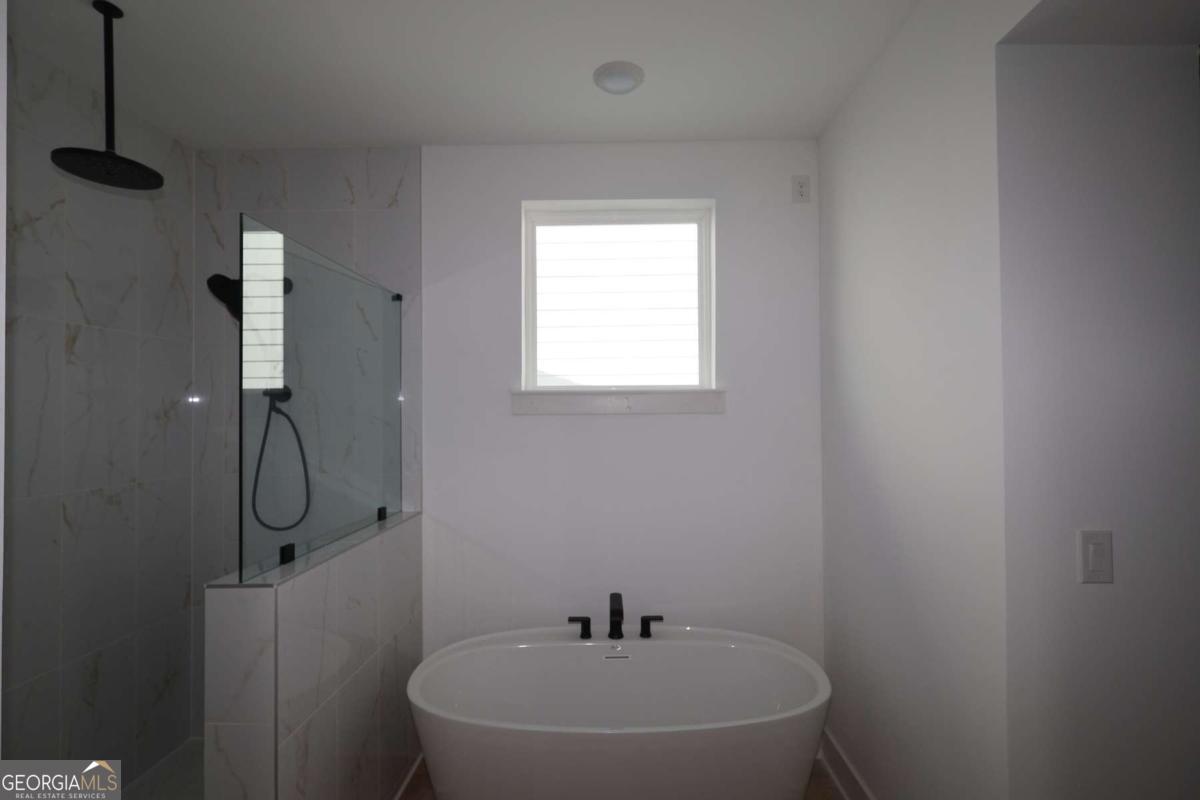 744 Auguste Avenue Property Photo 14