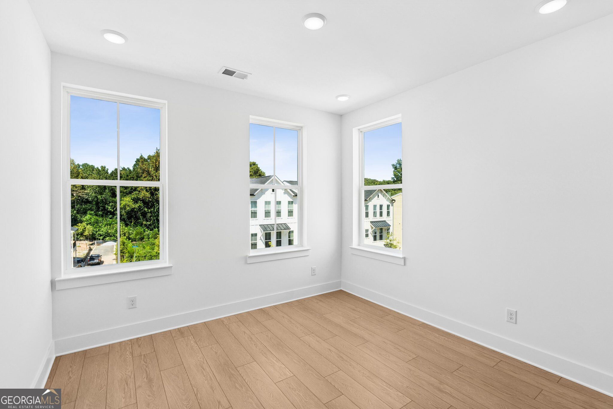 744 Auguste Avenue Property Photo 19