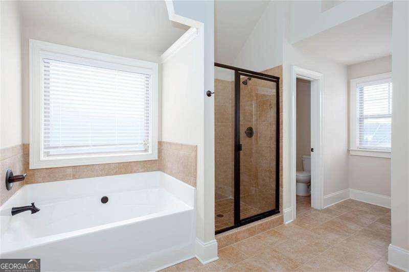 91 Ashbury Circle Property Photo 28
