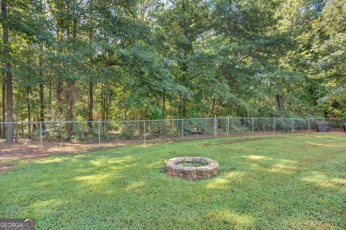 35 Macadamia Court Property Photo 28