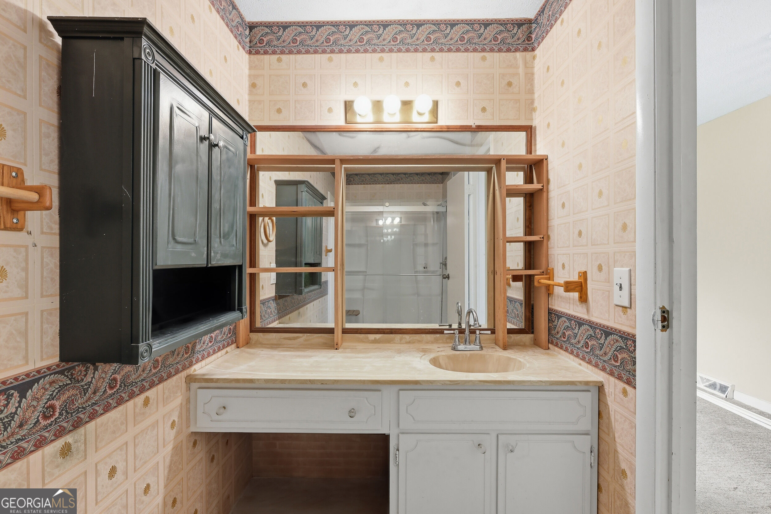 42 Charles Street Property Photo 23