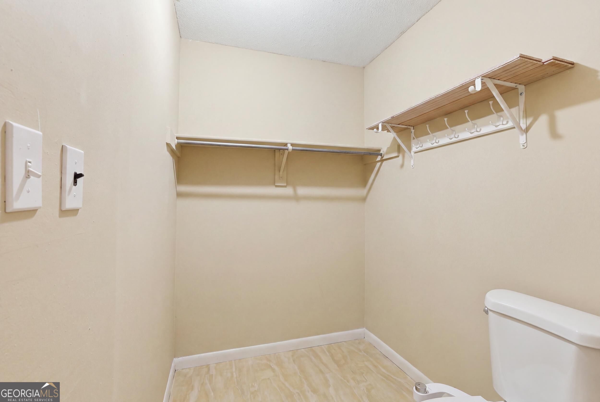 42 Charles Street Property Photo 25