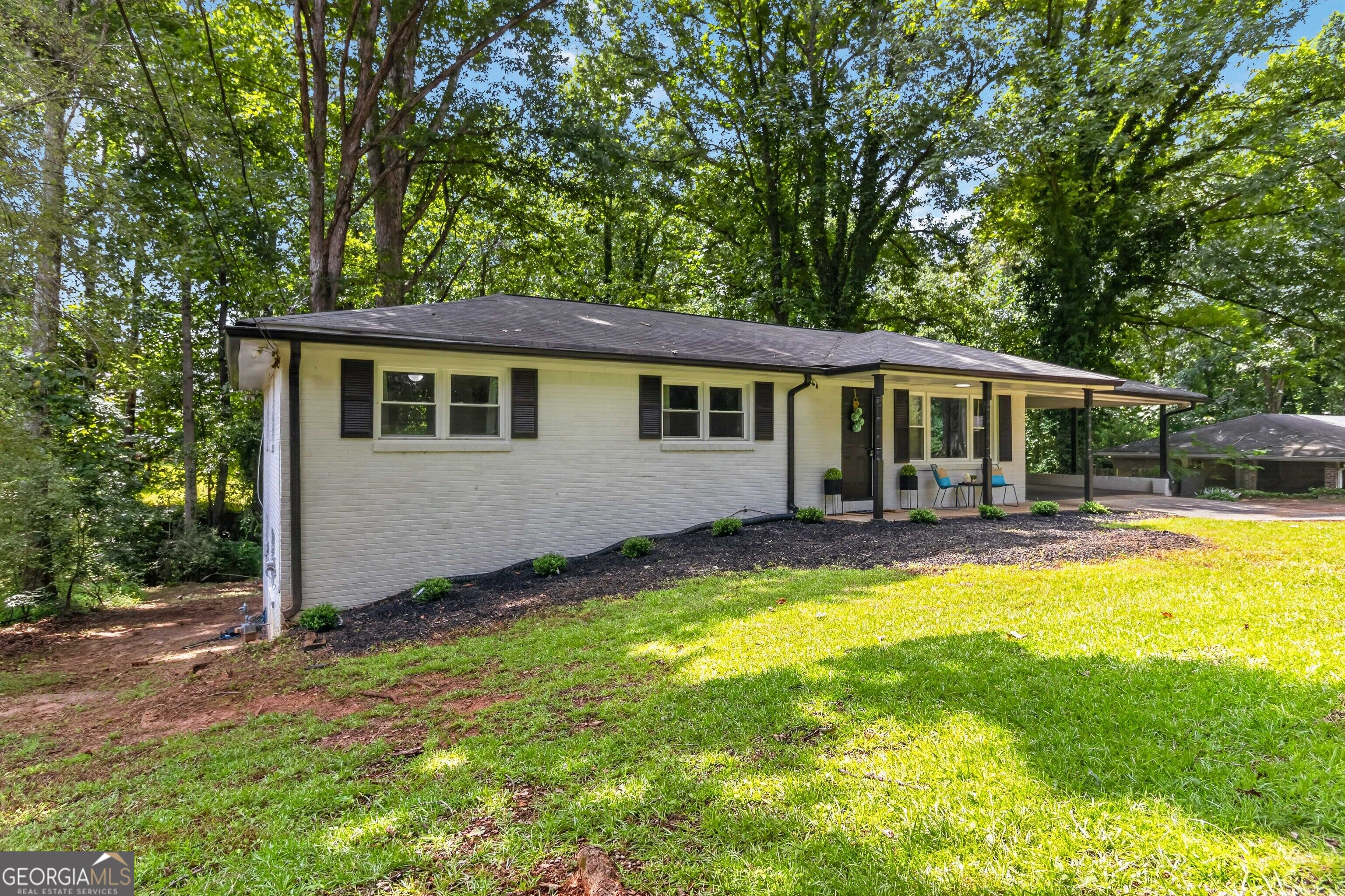 1539 Rockingway Drive Sw Property Photo 2
