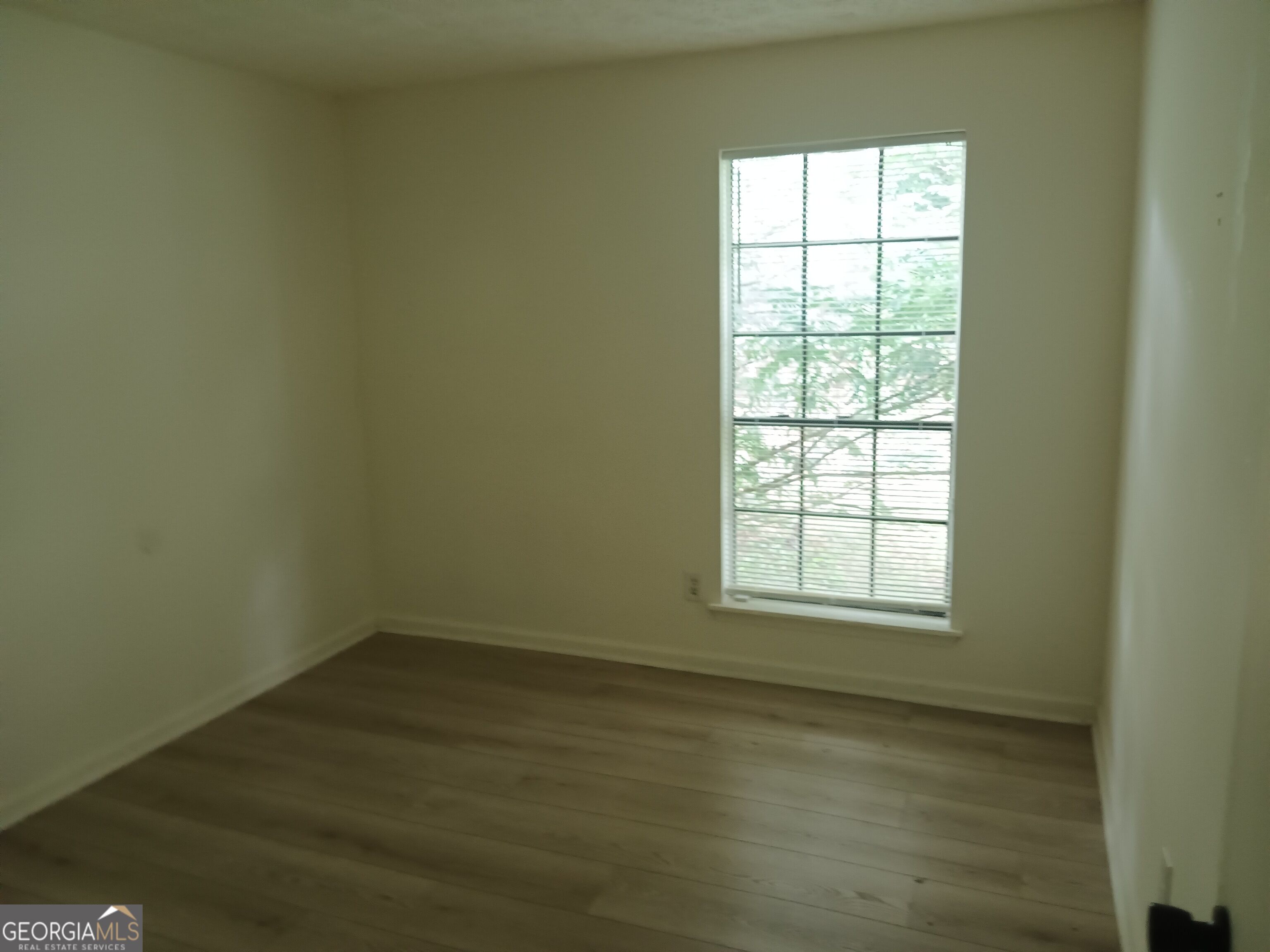 1063 Salisbury Trail Property Photo 11