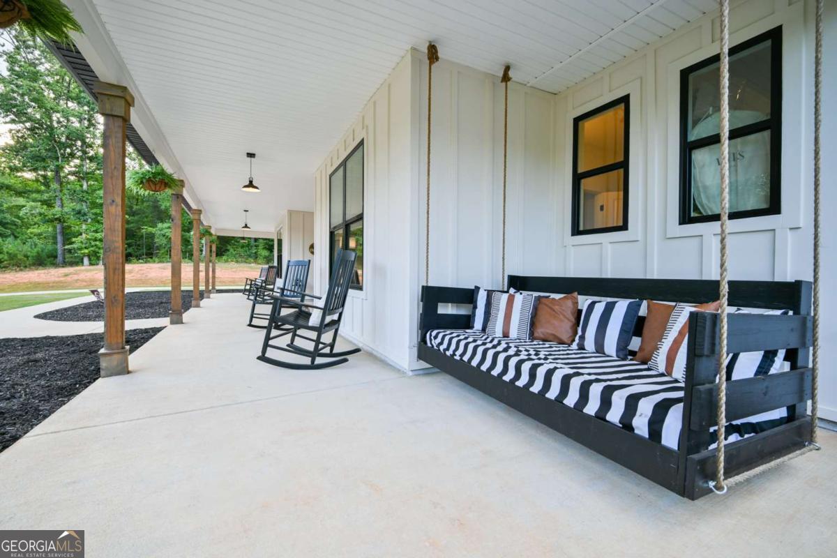 61 Peninsula Drive Property Photo 8