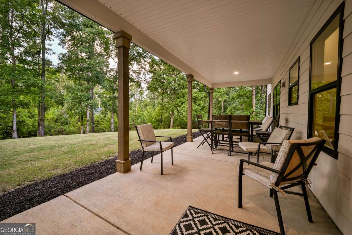 61 Peninsula Drive Property Photo 11