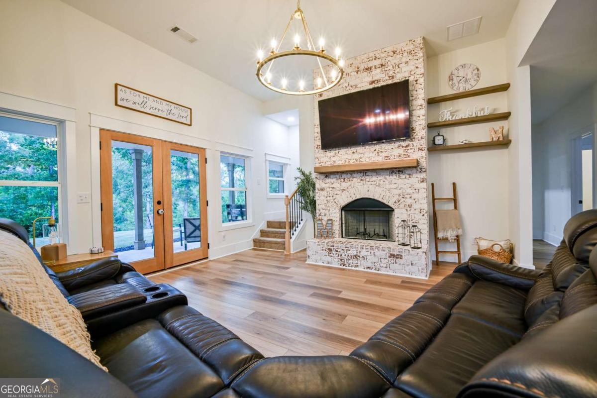 61 Peninsula Drive Property Photo 15