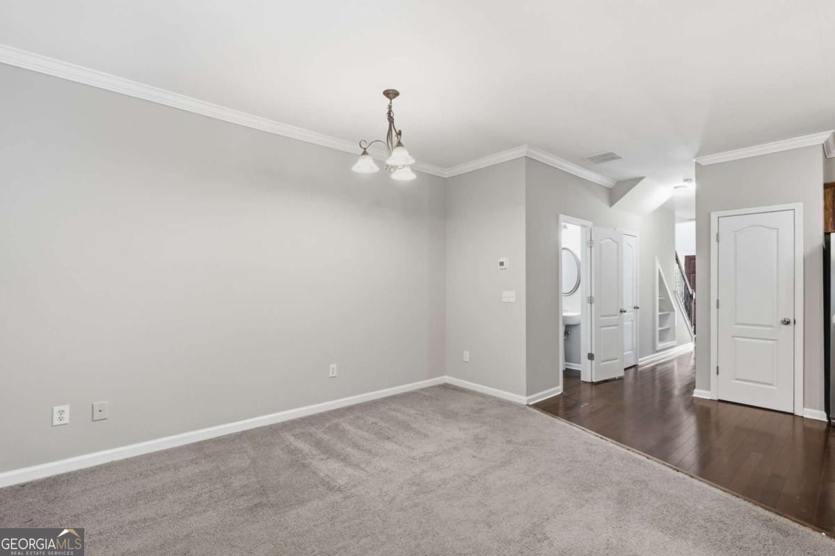 958 Firethorne Pass Property Photo 8