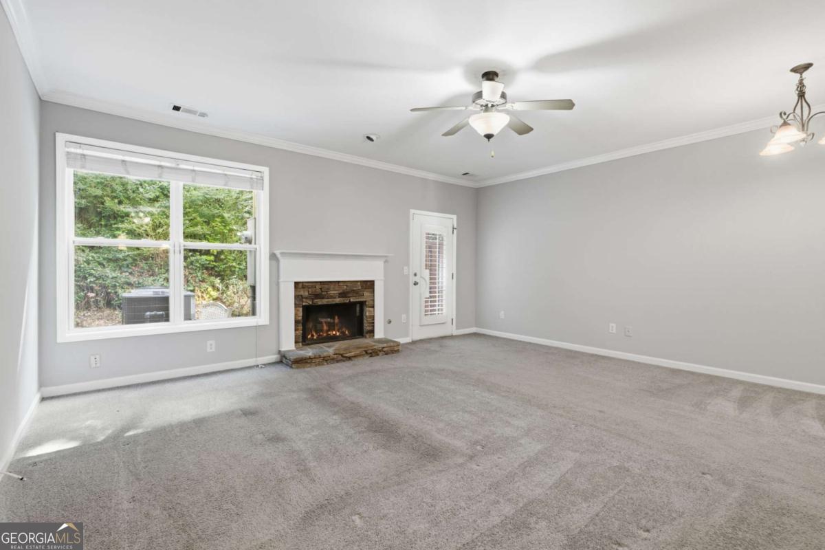 958 Firethorne Pass Property Photo 10