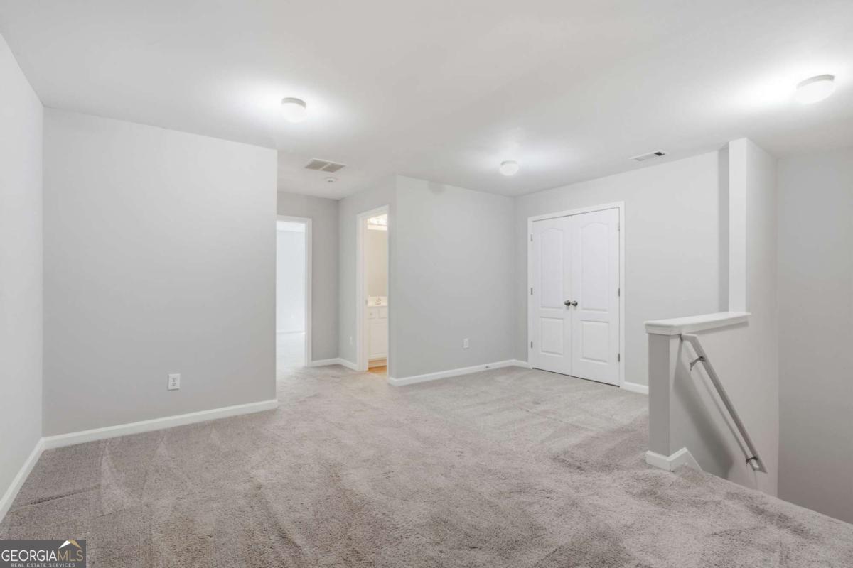 958 Firethorne Pass Property Photo 23