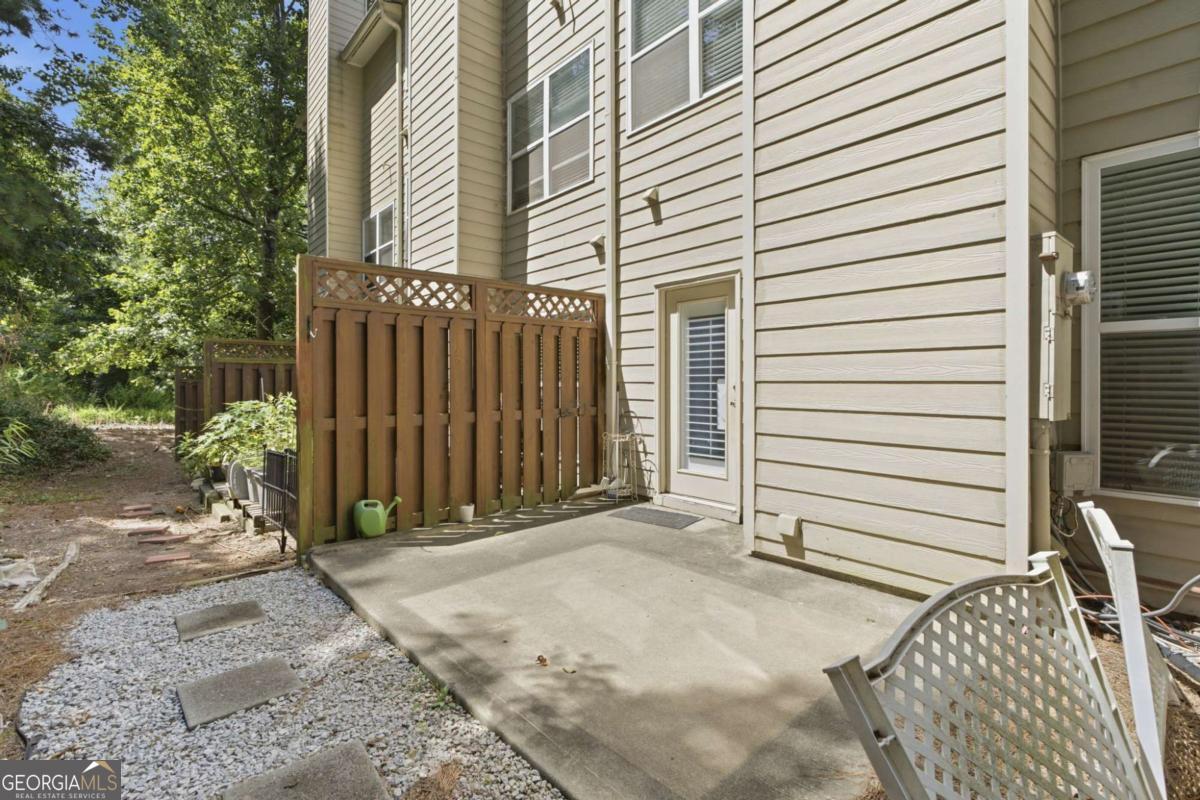 958 Firethorne Pass Property Photo 27