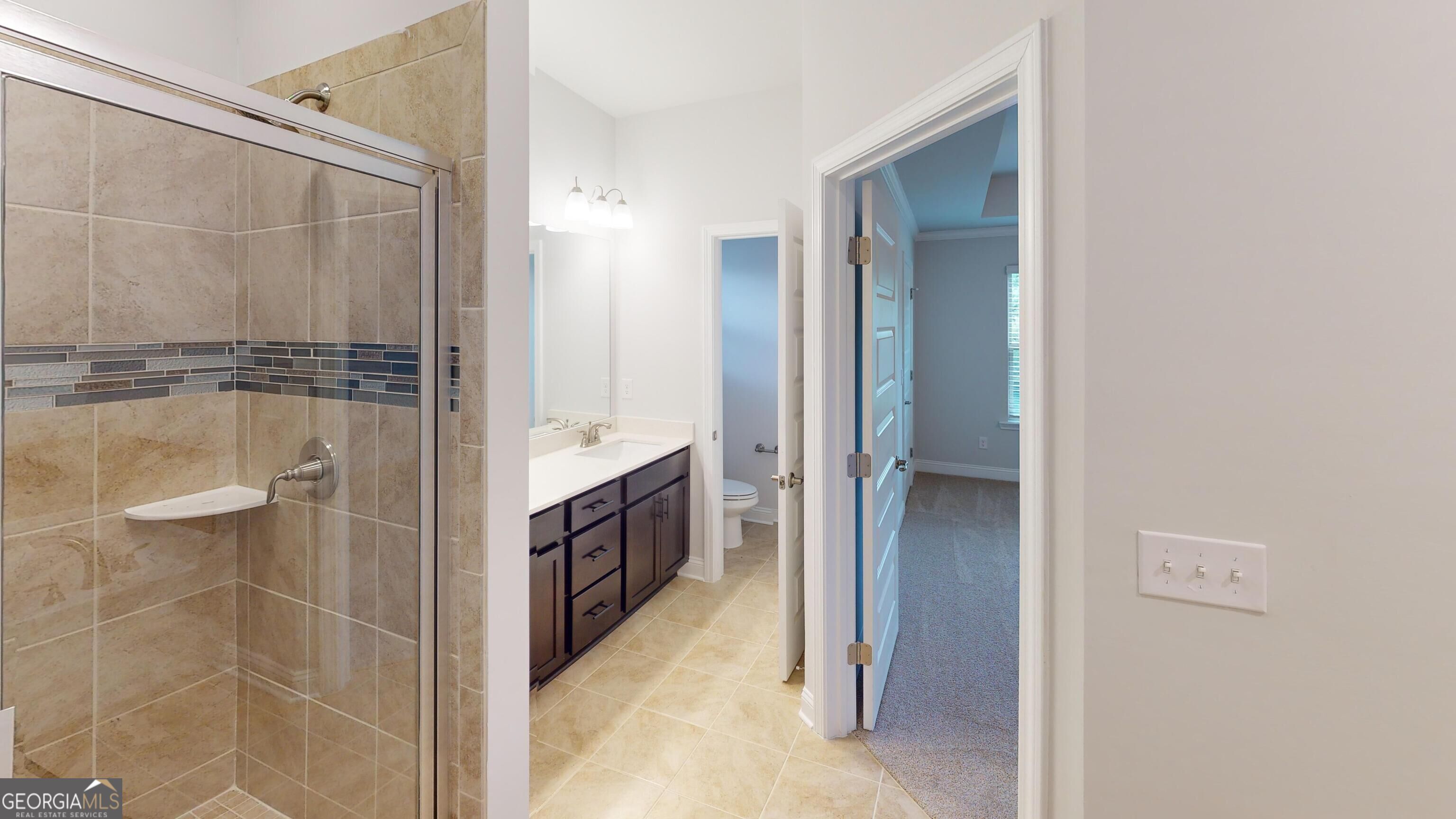 1509 Barrington Place Court Property Photo 13