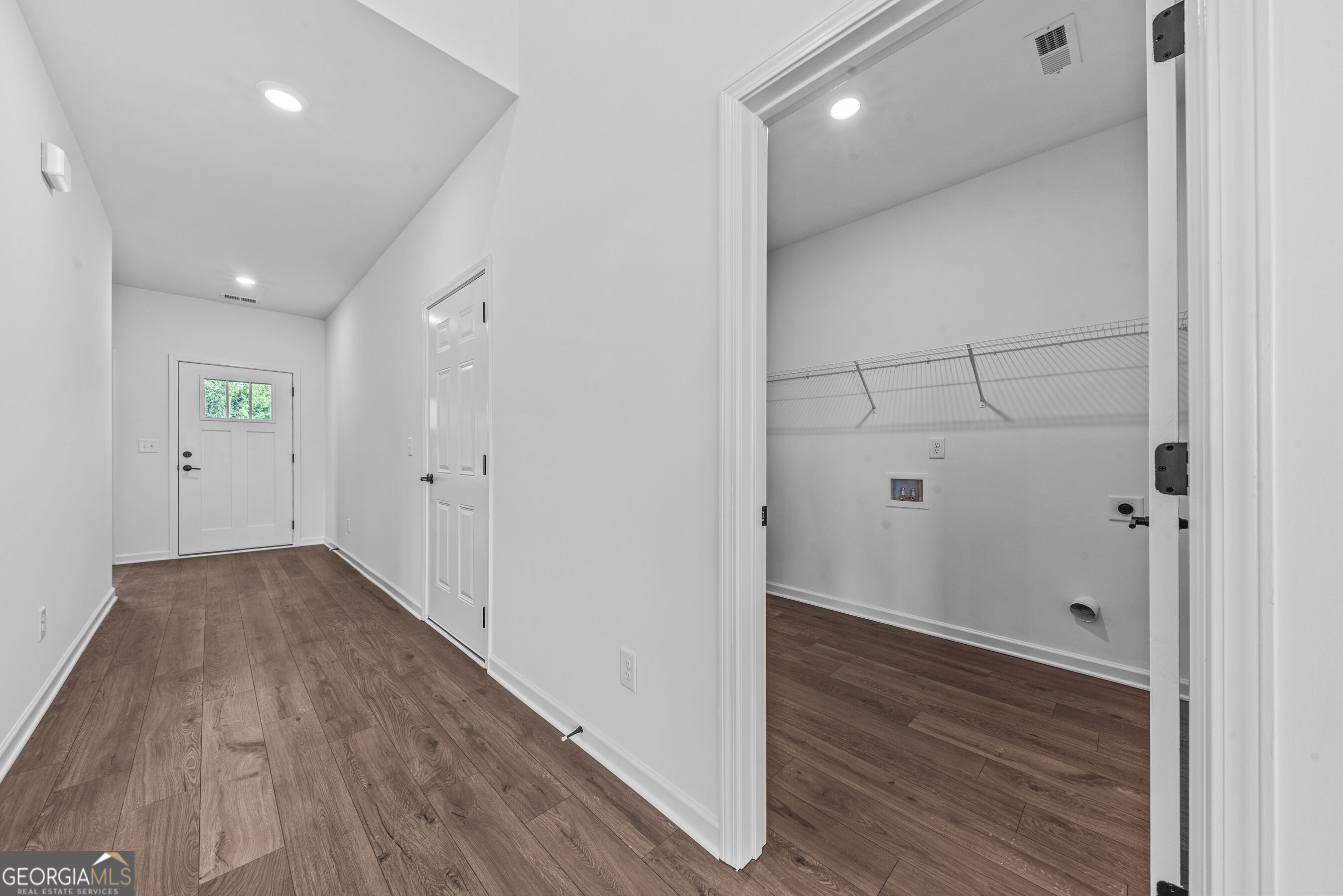 125 Cottage Grove Circle Property Photo 12
